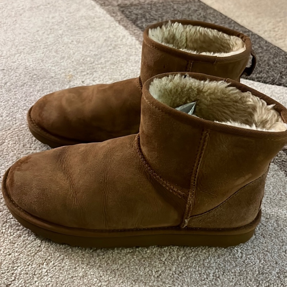 Women ugg mini classic